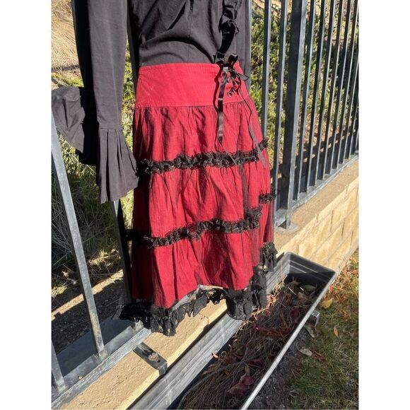 Lip Service Skirt Y2K Cottagecore Black and Red Lace and Tulle Layered - Picture 4 of 7